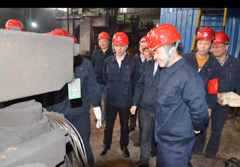集團(tuán)領(lǐng)導(dǎo)五一勞動節(jié)到一線調(diào)研(圖2)