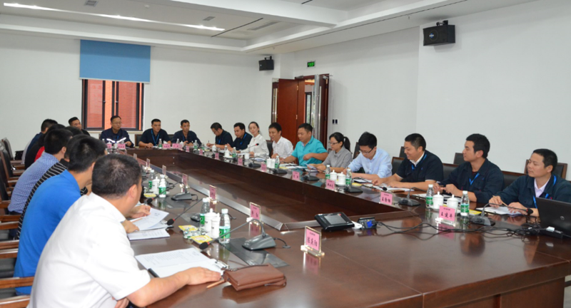 德勝集團(tuán)釩鈦公司郭明一行到川威參觀考察(圖2)