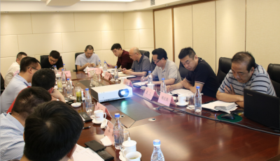 中鐵八局現(xiàn)代物流公司董事長(zhǎng)熊渝中蒞臨集團(tuán)進(jìn)行業(yè)務(wù)交流