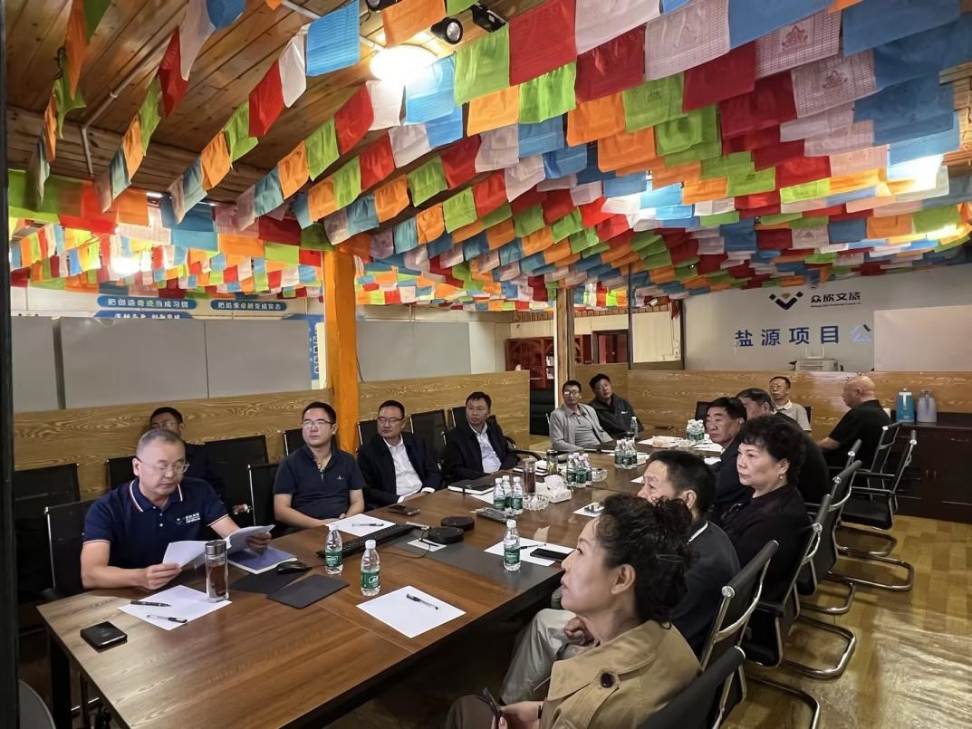 大力支持  彰顯底蘊(yùn)  奮力發(fā)展—— 鄧顯祥調(diào)研鹽源瀘沽湖達(dá)祖項目(圖4)