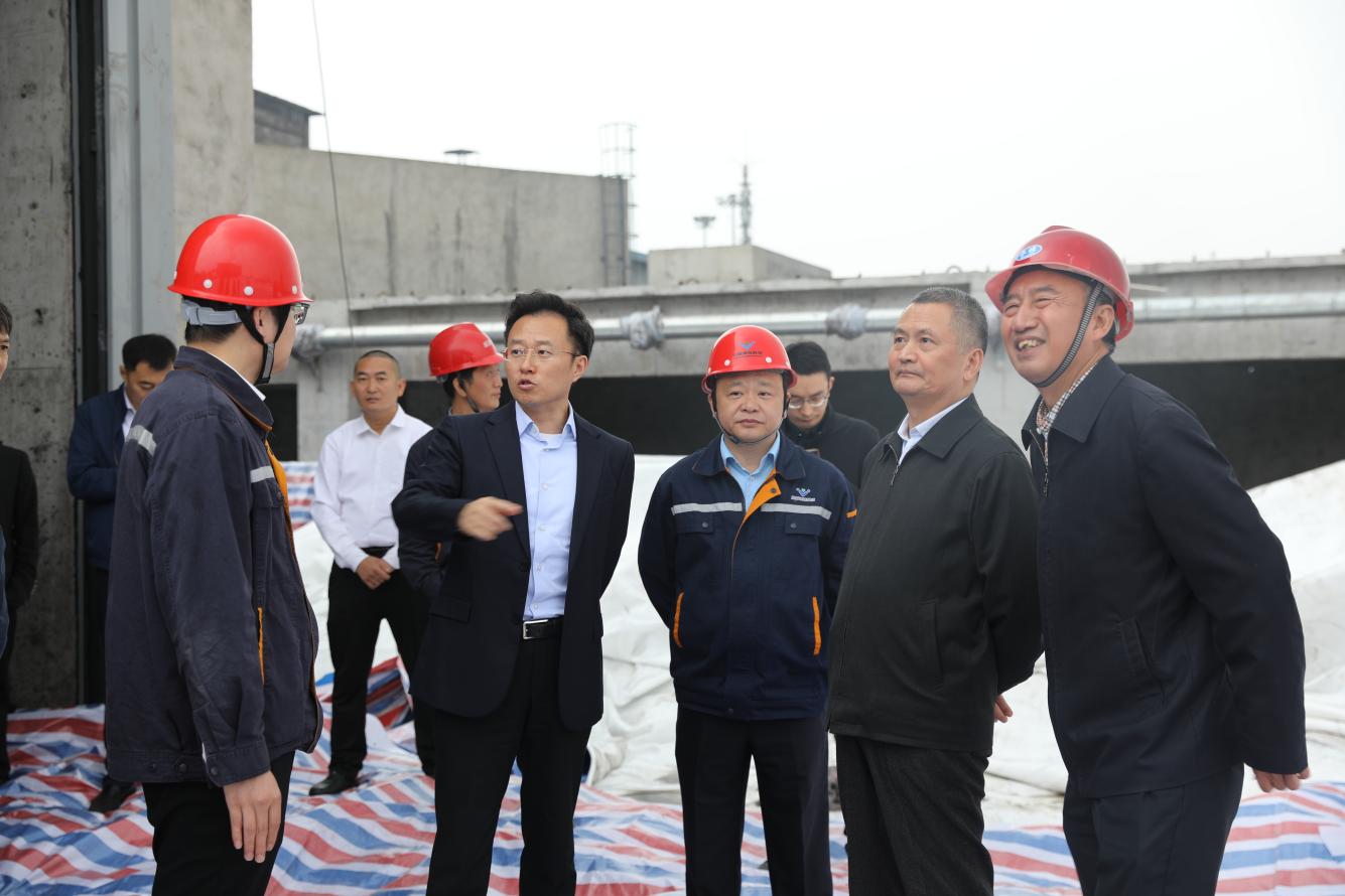 市人大常委會(huì)副主任曾云忠、市政府副市長(zhǎng)畢勝到川威調(diào)研督導(dǎo)超低排放改造推進(jìn)情況(圖3)