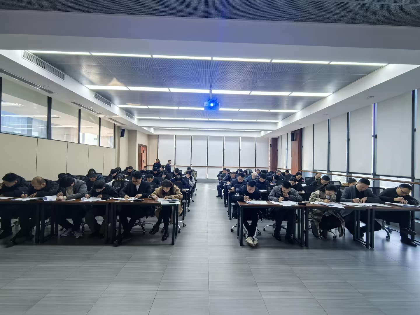 打造精英營銷團隊，助力集團轉(zhuǎn)型發(fā)展  —— 集團公司開展營銷專業(yè)任職資格考評(圖2)